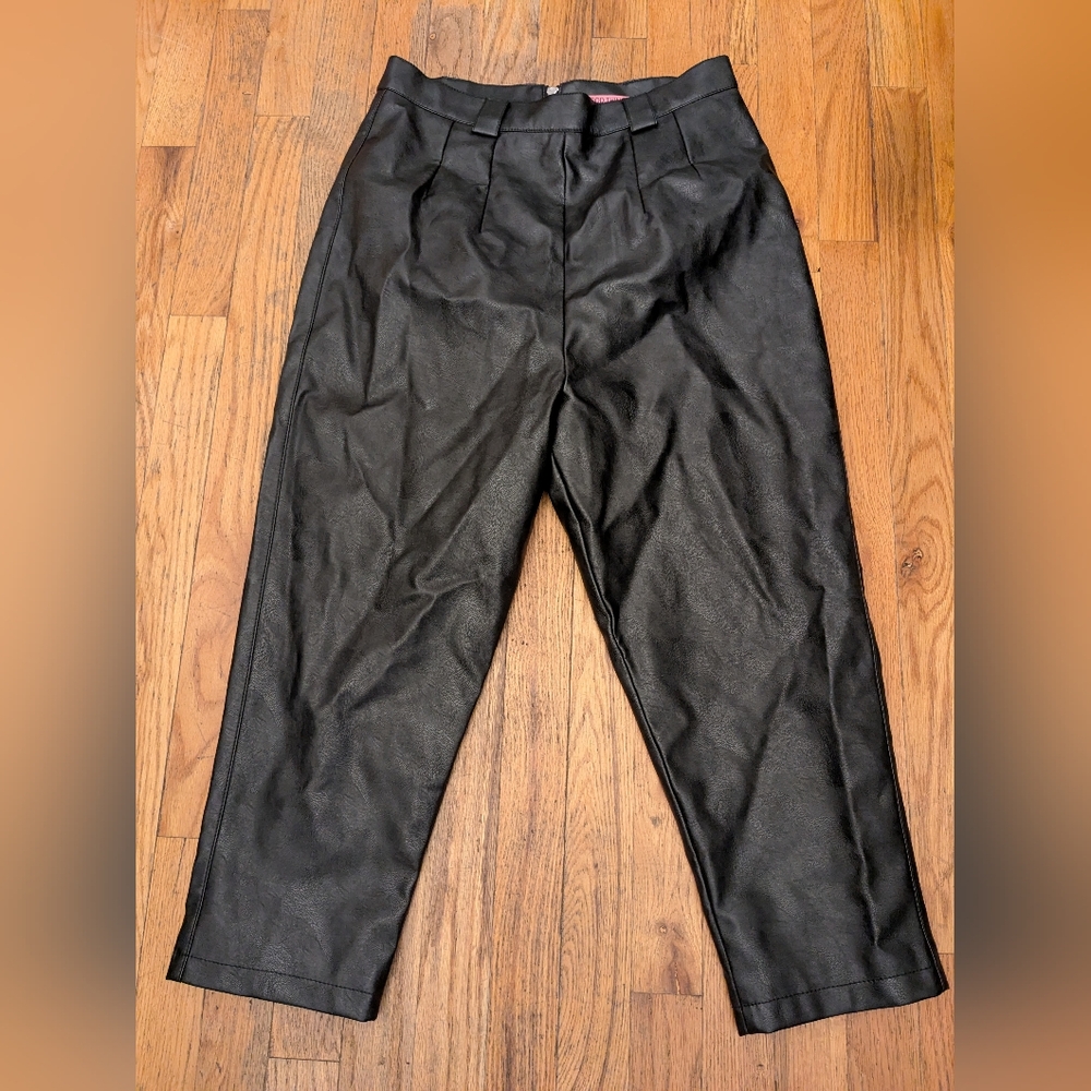 Vixen by Micheline Pitt Black Capris